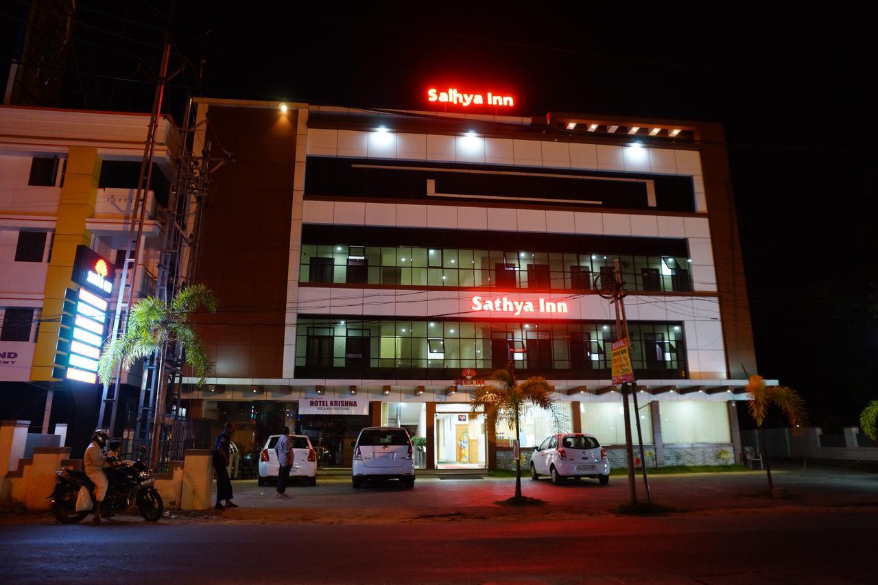 Sathya Inn Guruvayur Exterior photo